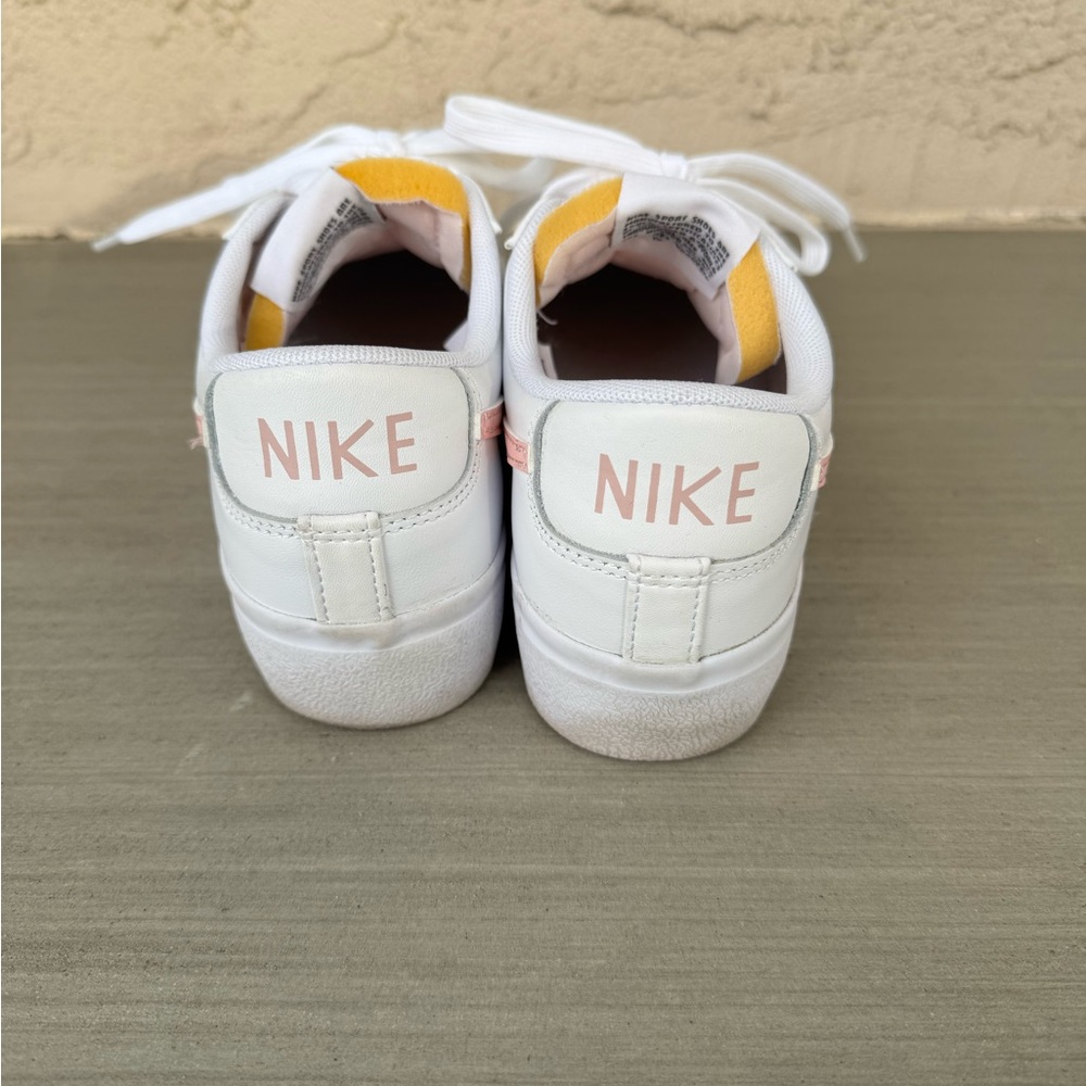 Nike Blazer Low Platform Womens
Casual sneaker Shoes White Pink Size 6 - Picture 5 of 6